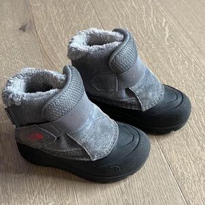 The northface toddler snow boots